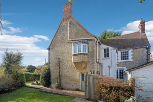 Photo 32- click for photo gallery